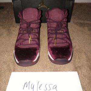 Jordan’s 11 retro Night Maroon/ Metallic Gold
